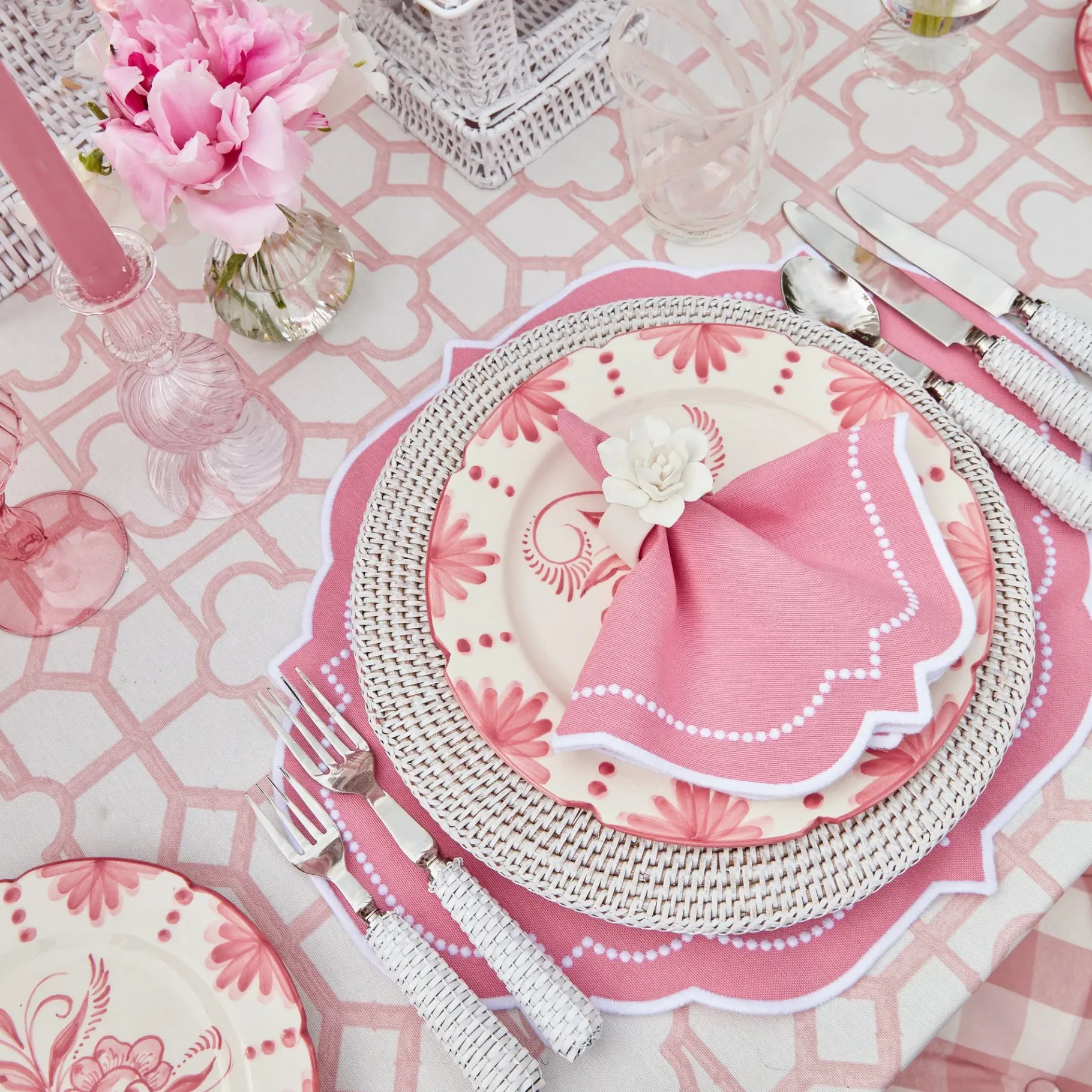 Mrs. Alice Napkins|Amelie Pink Napkins (Set Of 4)