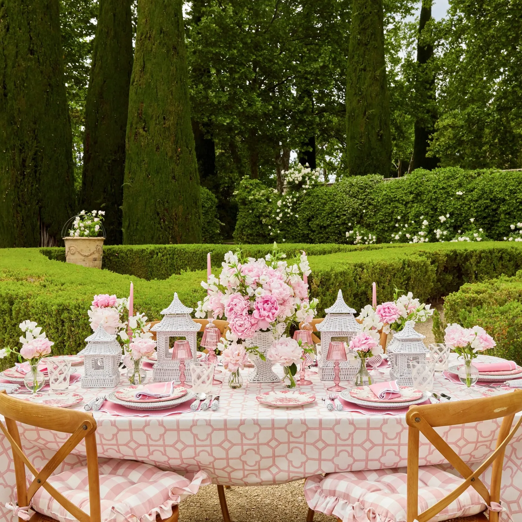 Mrs. Alice Table Linen Sets|Amelie Pink Placemats & Napkins (Set Of 4)
