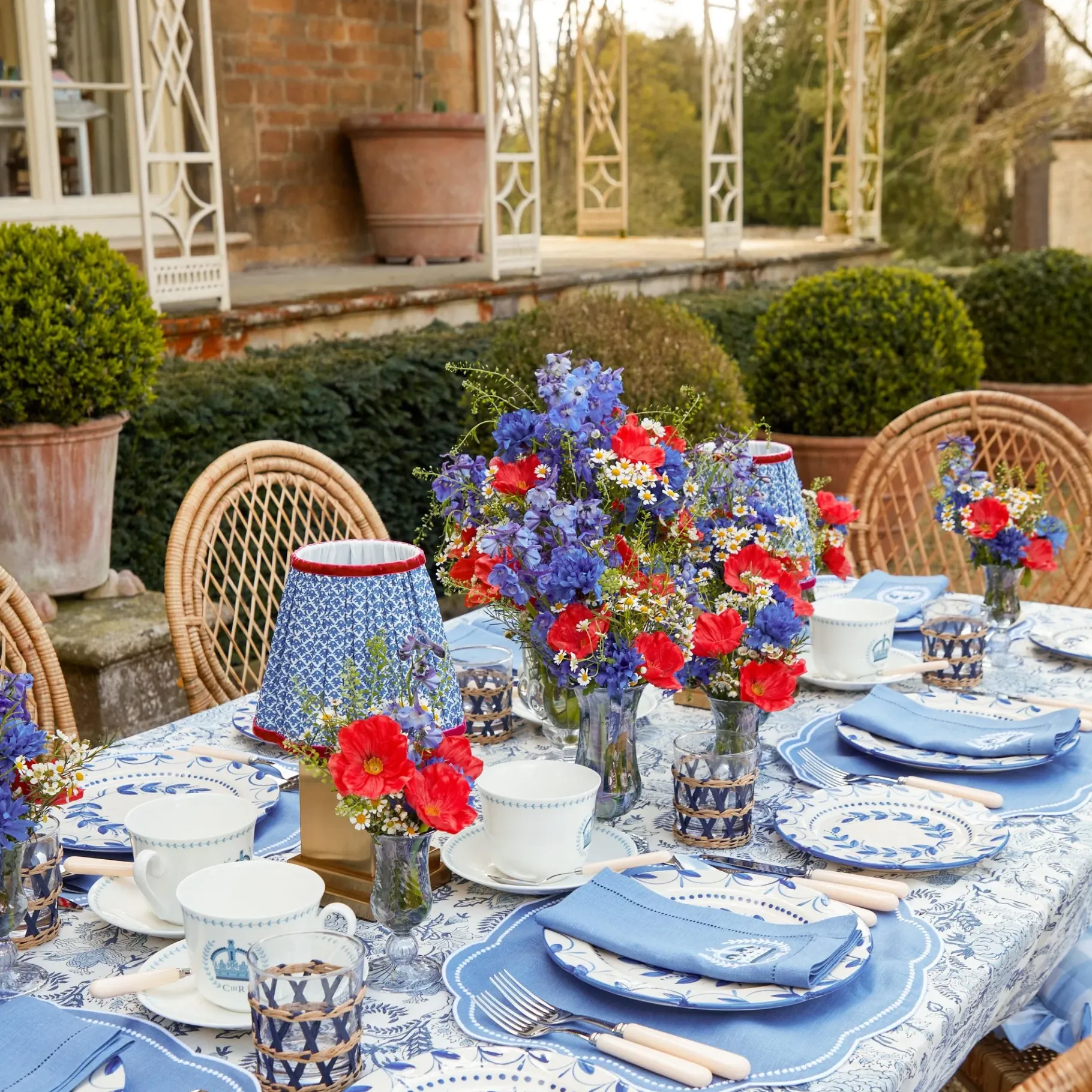 Mrs. Alice Crockery Sets|Elizabeth Garland Dinner & Starter Plates (Set Of 8)