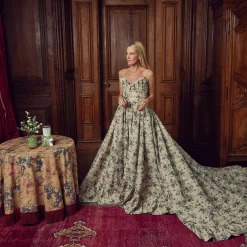 Mrs. Alice Scented Candles|Hand Painted Olive Floral Tole Candle Pot