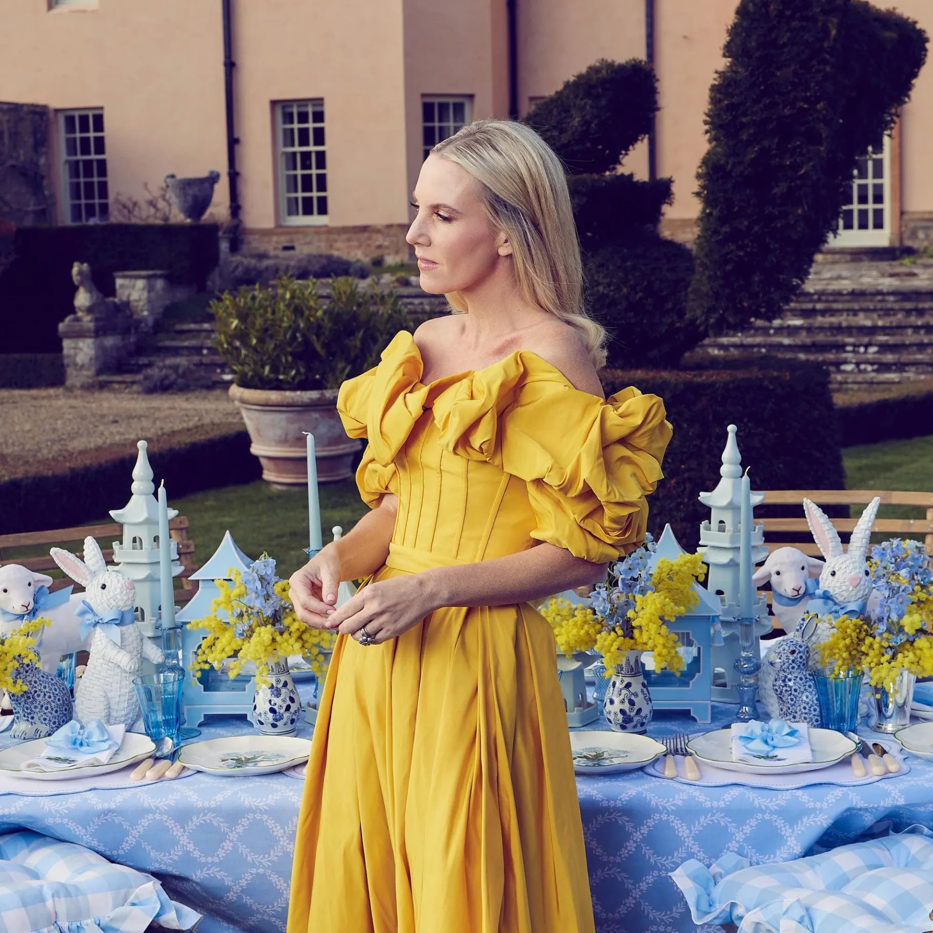 Mrs. Alice Pagodas & Lanterns|Large White Porcelain Pagoda