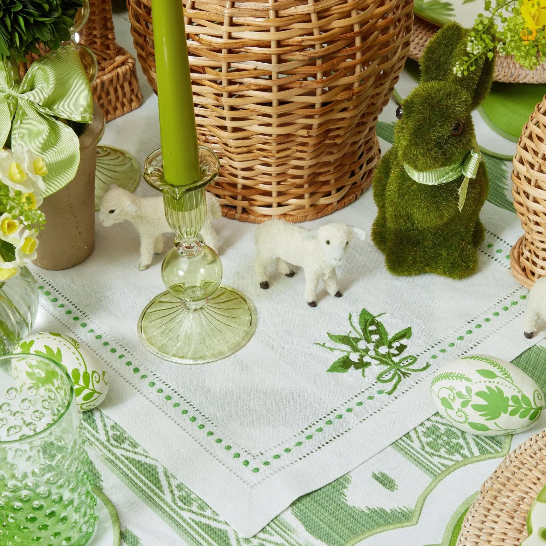 Mrs. Alice Decoration Sets|Lily Of The Valley Decoration Set