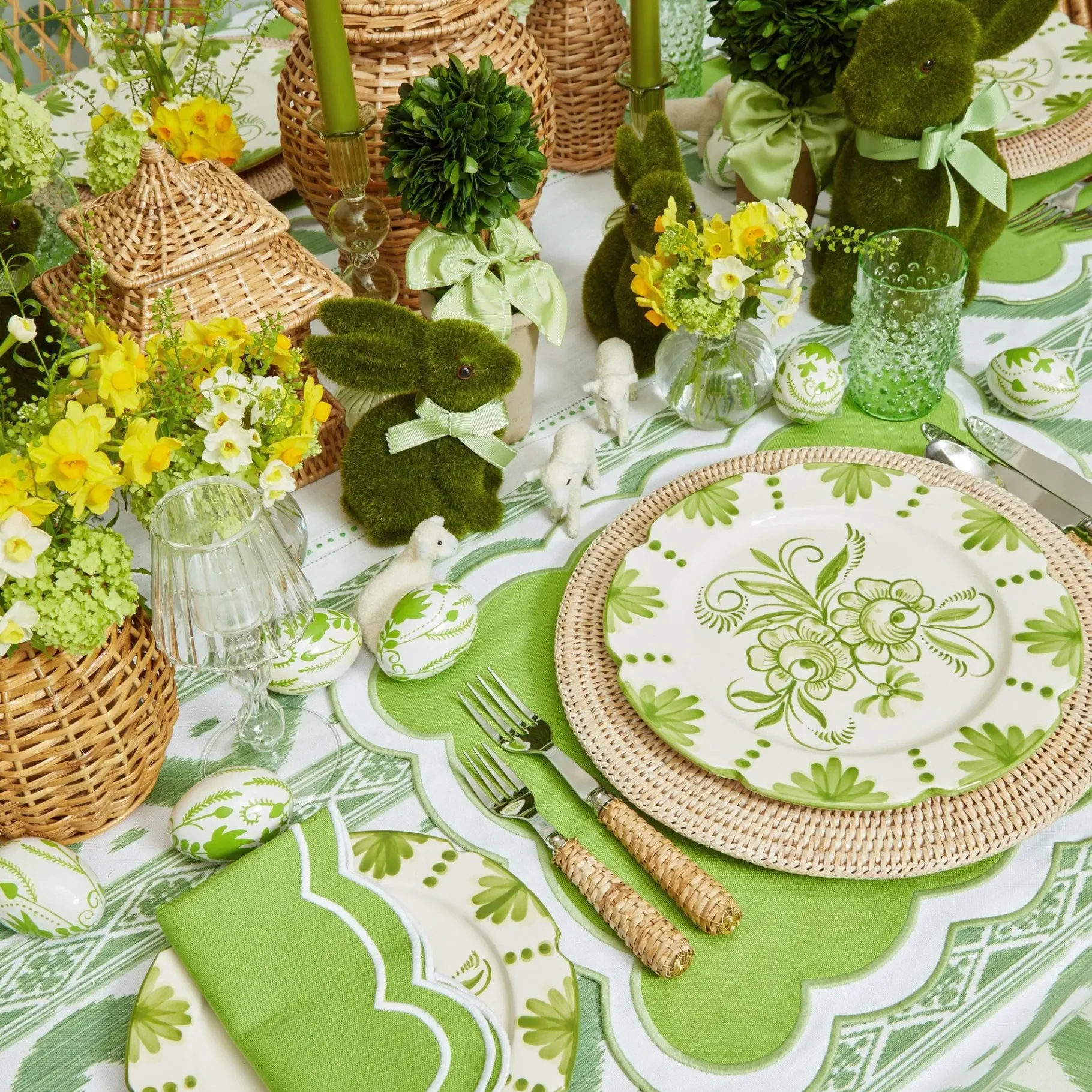 Mrs. Alice Decoration Sets|Lily Of The Valley Decoration Set