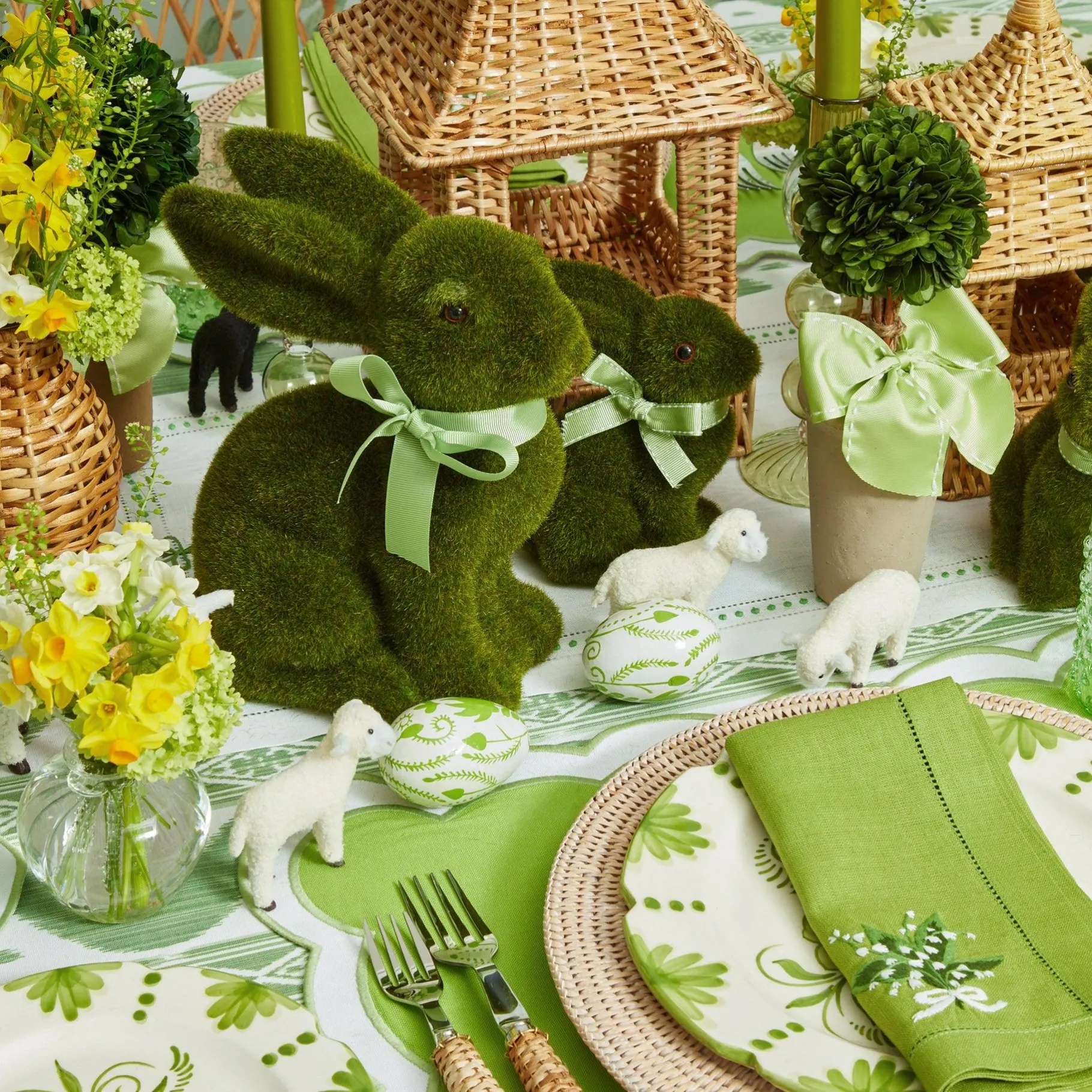 Mrs. Alice Decoration Sets|Lily Of The Valley Decoration Set