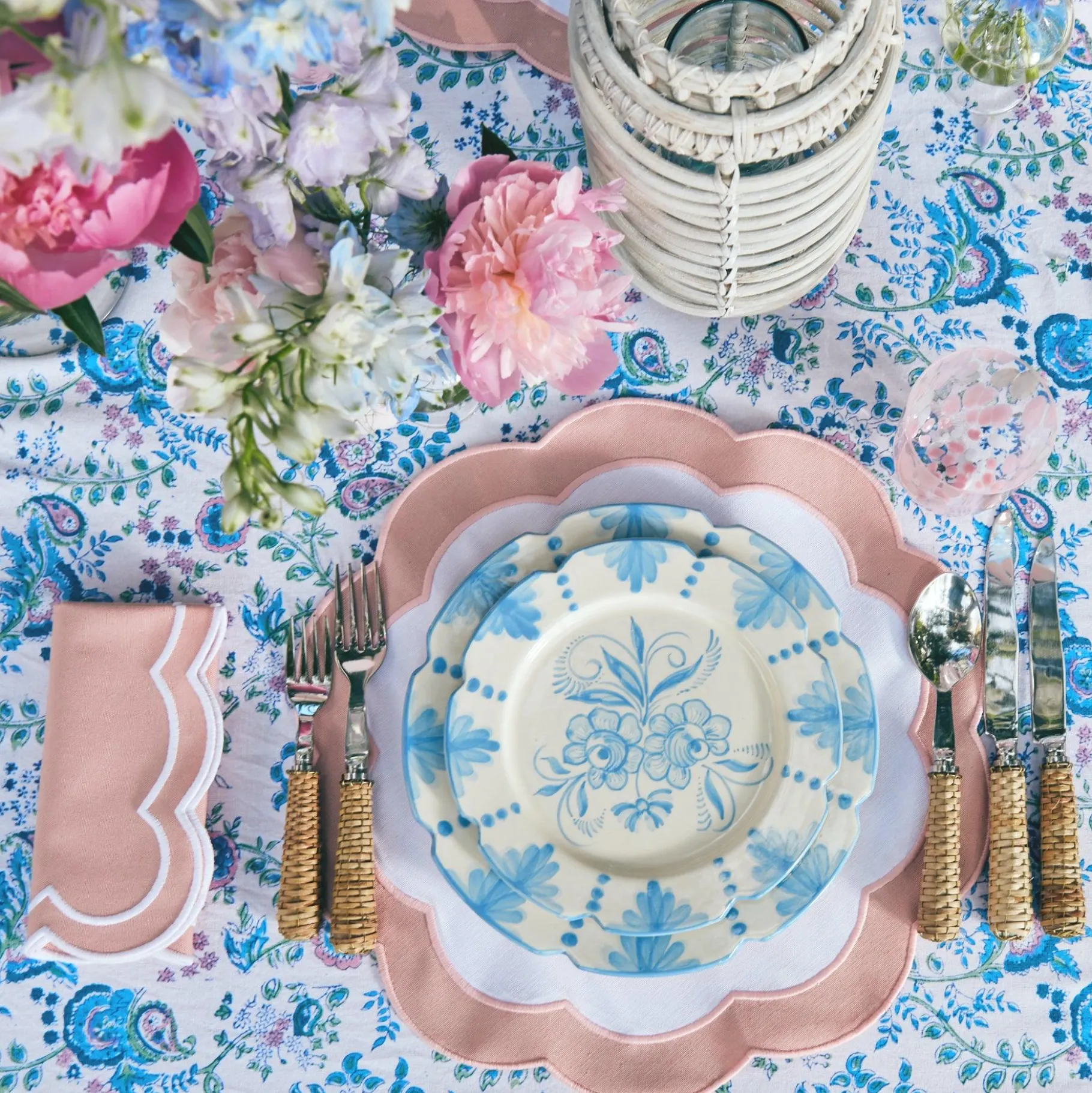 Mrs. Alice Placemats|Pink Applique Placemats (Set Of 4)