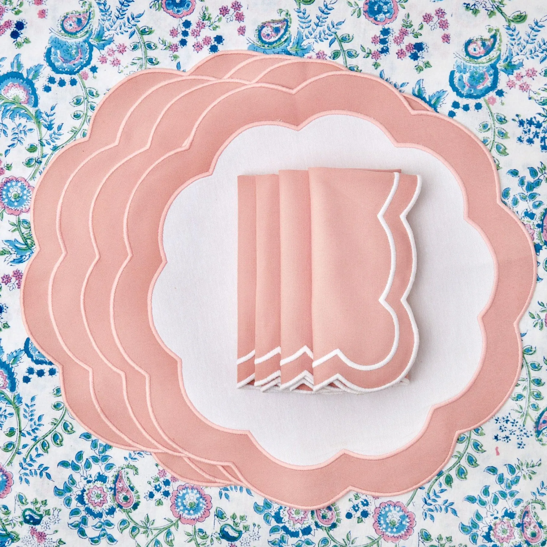 Mrs. Alice Placemats|Pink Applique Placemats (Set Of 4)