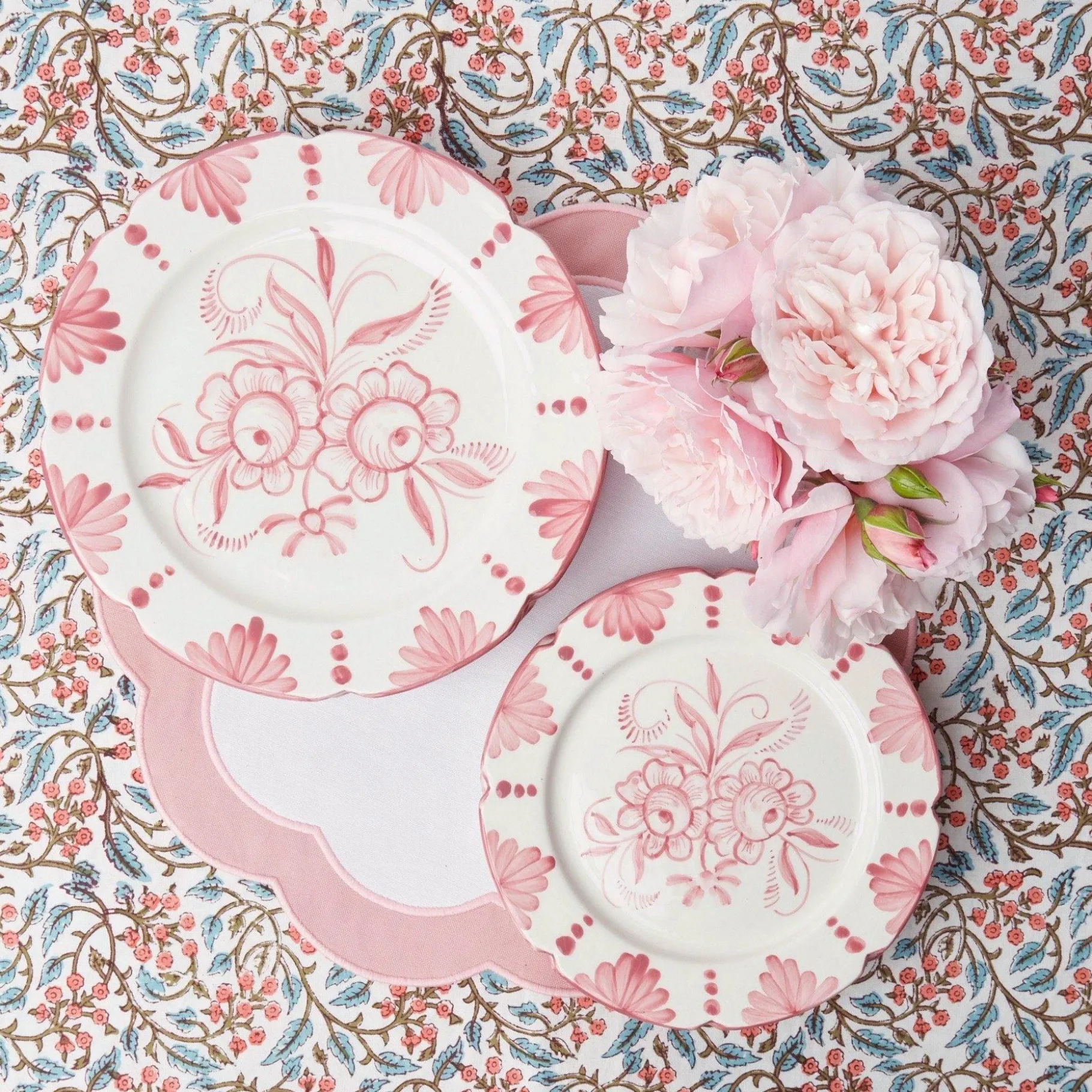 Mrs. Alice Placemats|Pink Applique Placemats (Set Of 4)