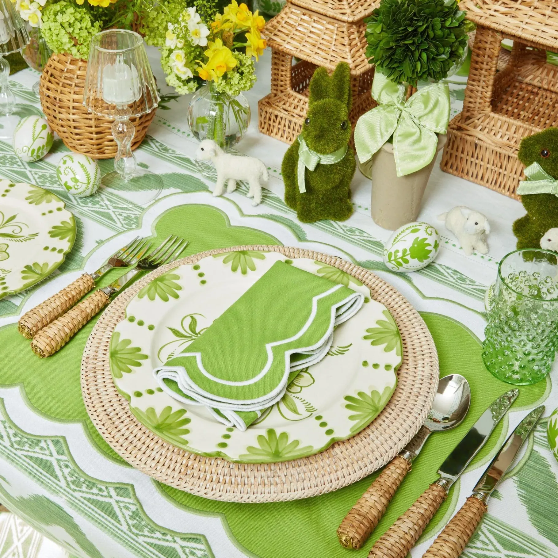 Mrs. Alice Table Linen Sets|Serena Applique Green Placemats & Napkins (Set Of 4)