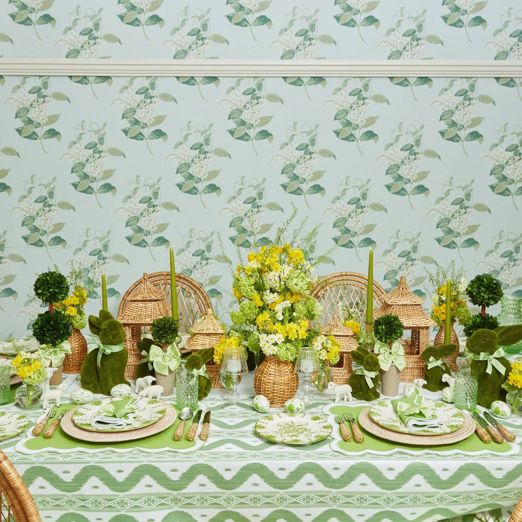 Mrs. Alice Table Linen Sets|Serena Applique Green Placemats & Napkins (Set Of 4)