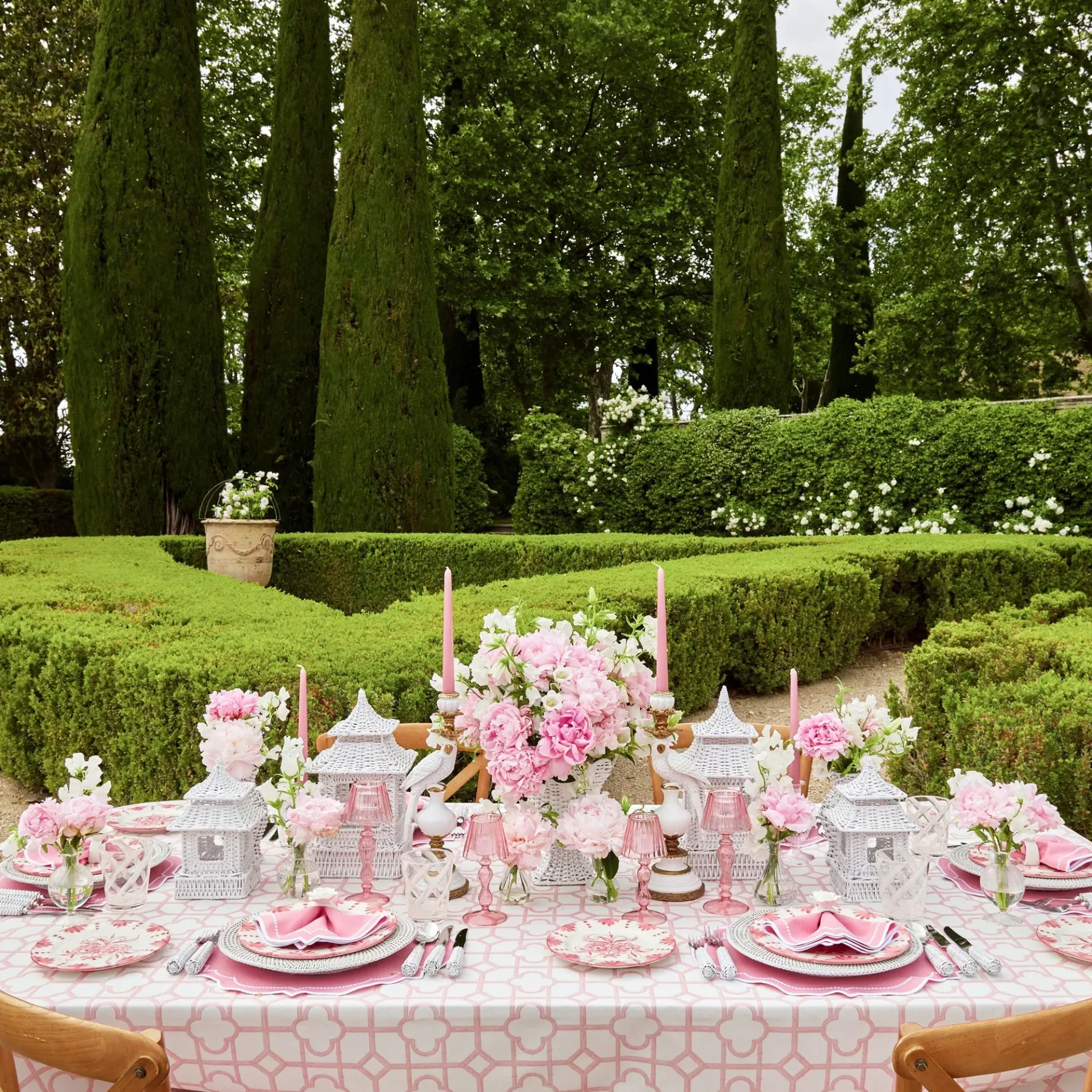 Mrs. Alice Crockery Sets|Seville Pink Gardenia Dinner & Starter Plates (Set Of 8)